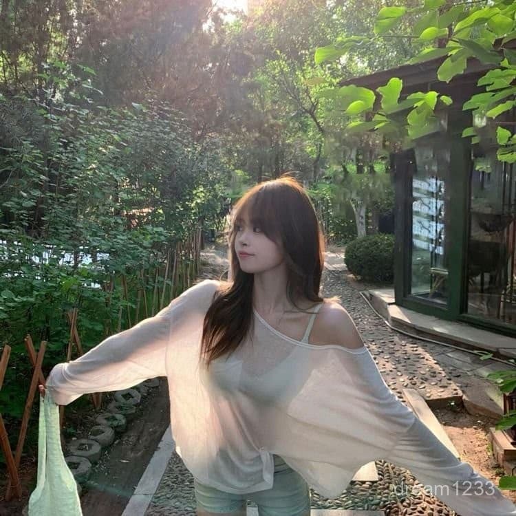 2026 泳裝推薦｜比基尼、連身泳衣、罩衫三件套怎麼選？5 款顯瘦度假風泳裝評比