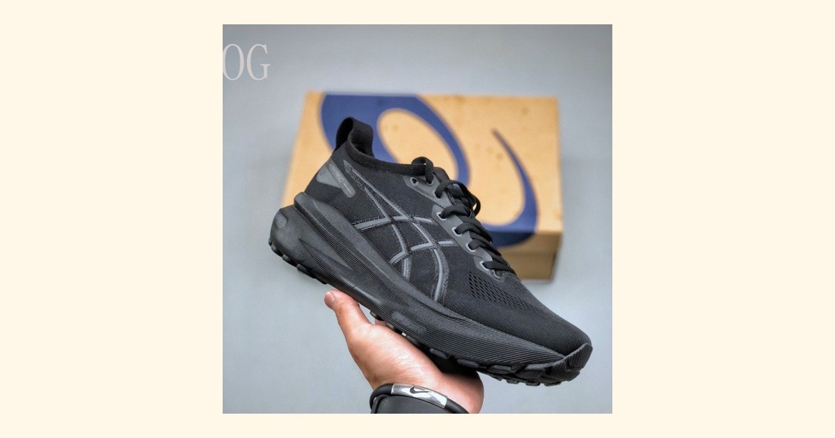 ASICS Kayano 31 vs 30 差在哪？該買新款還是撿舊款出清一次講清楚